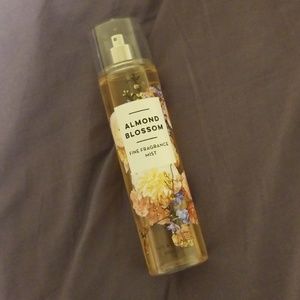 Bath and Body Works Almond Blossom Fragrance